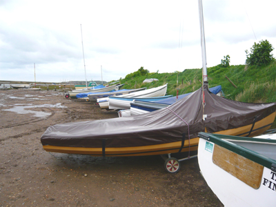 04boats-parked.jpg