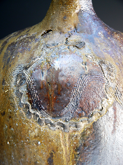 3 woodfired bottle detail shell mark