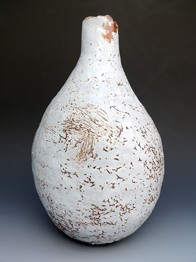 6 170416 rusty white coiled jar 29 x 24 cm side view